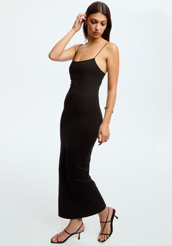 model is wearing an S maxi dress-black ace maxi dress