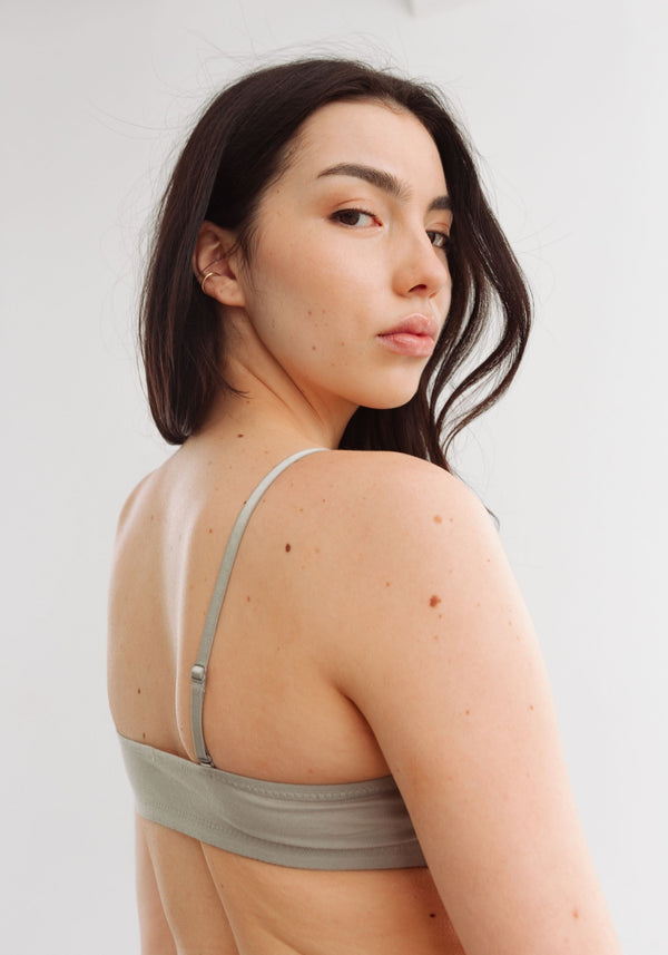 model is wearing an S bralette - green the cotton bralette