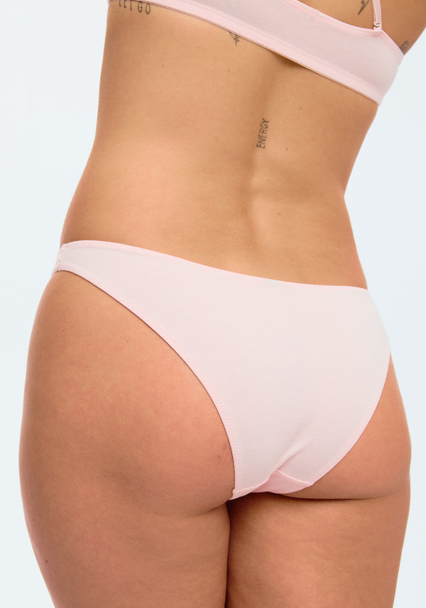 model is wearing an S panty-pink the cotton low rise bikini
