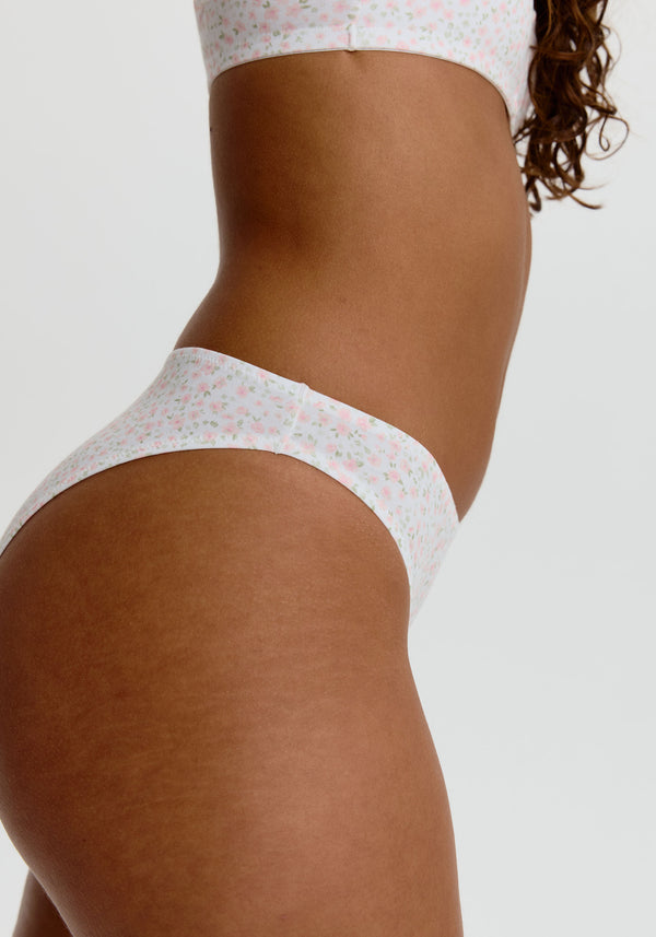 model is wearing an S panty - multi,white the cotton high leg bikini