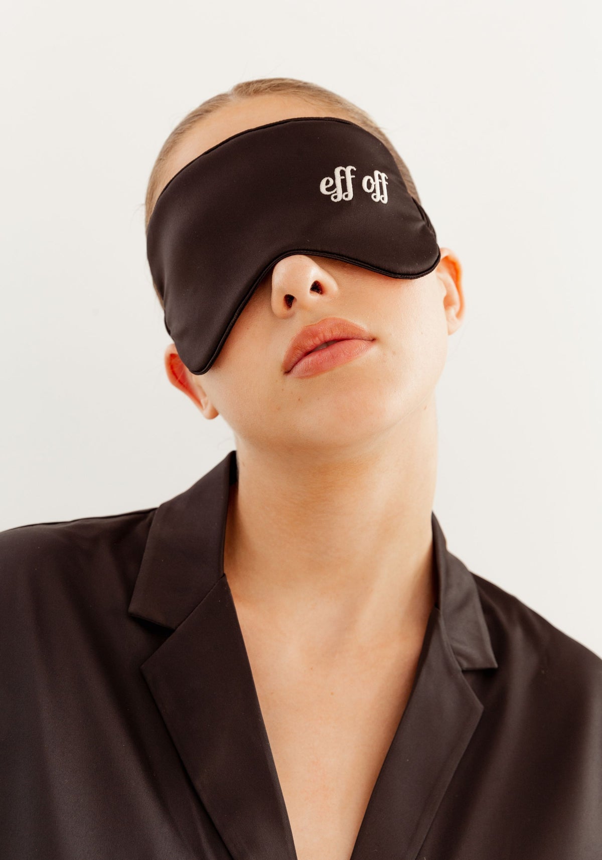 model is wearing an O/S sleep mask-black play sleep mask
