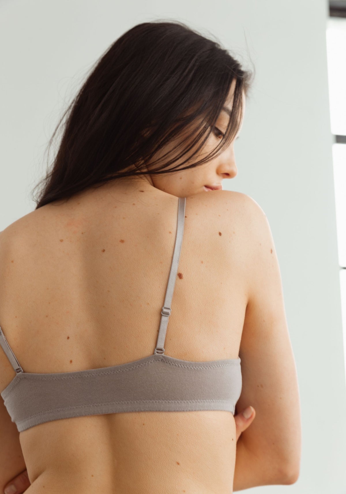 model is wearing an S bralette-grey the cotton bralette