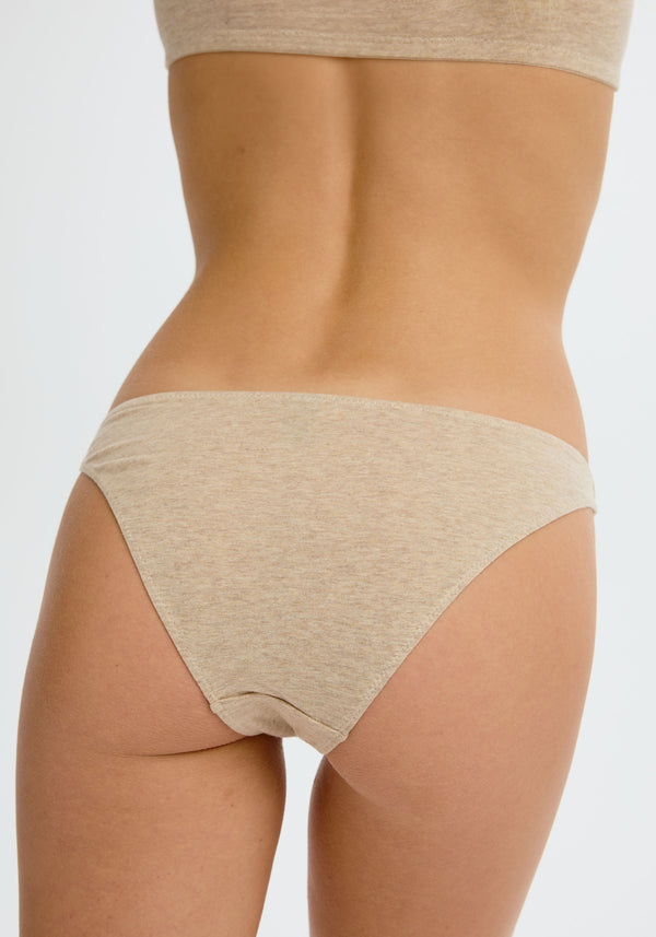 model is wearing an XS panty - nude the cotton low rise bikini