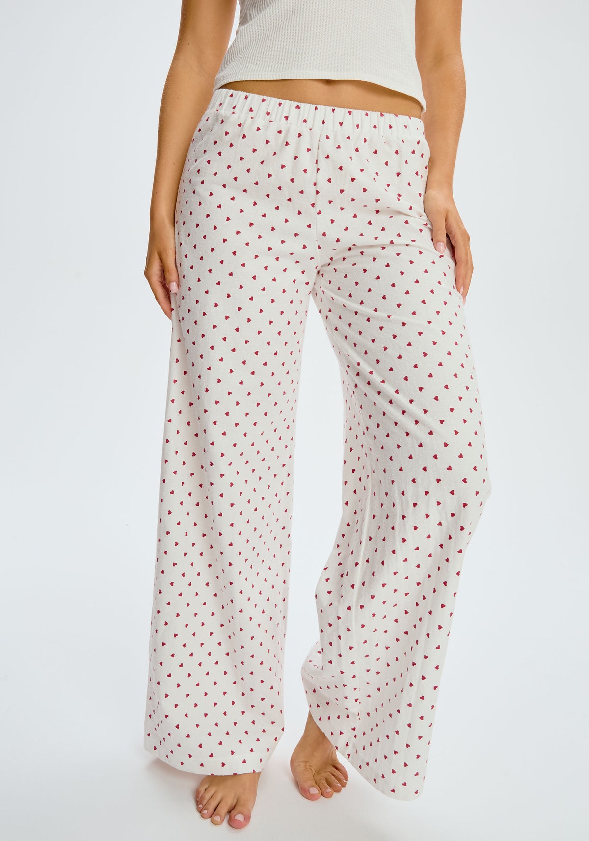 model is wearing an S pant-multi jama pant